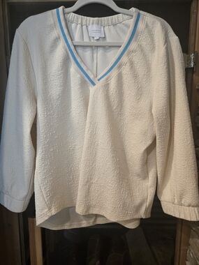 sundays Cream V-Neck Pullover with Blue Trim